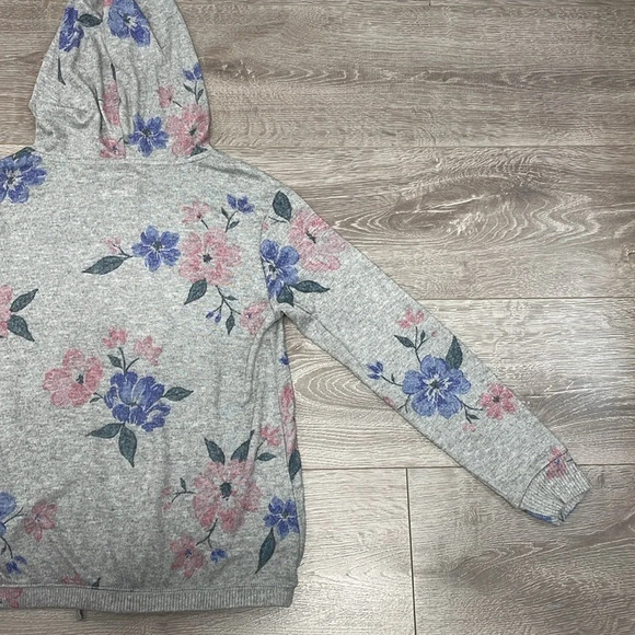 NWT Bailey Lane Crop Tie Front Brushed Pullover Light Grey Floral Hoodie L - Picture 15 of 16